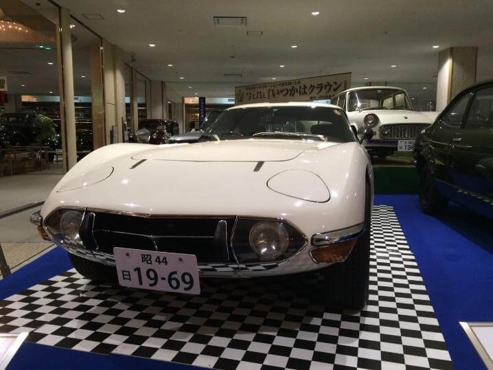 TOYOTA　2000GT