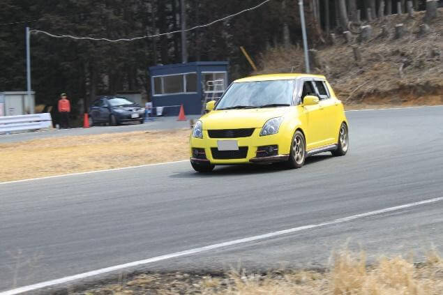 ホットハッチの名車 スズキ スイフトスポーツ