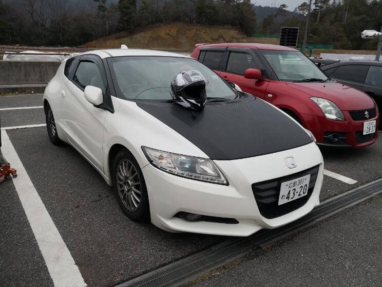 ホイールキャップのないeco formeを履かせたCR-Z