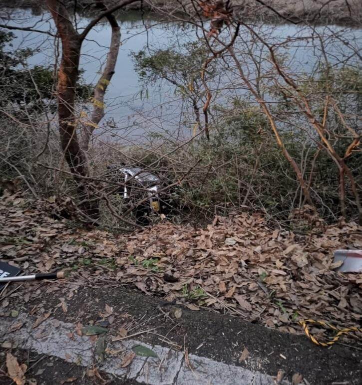 河原に落ちてしまった愛車