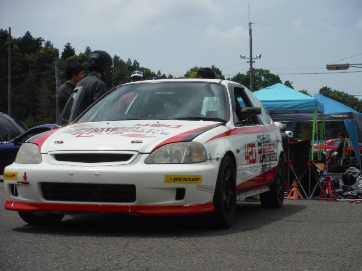 画像１：マニュアルトランスミッション搭載の車